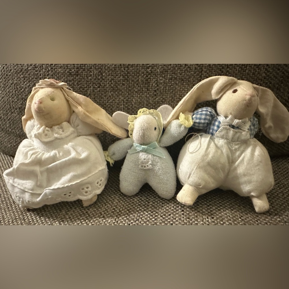 Lee &‎ Lee Bunny Family Easter Spring 5/5/3” Folk Art Country Decor Vintage